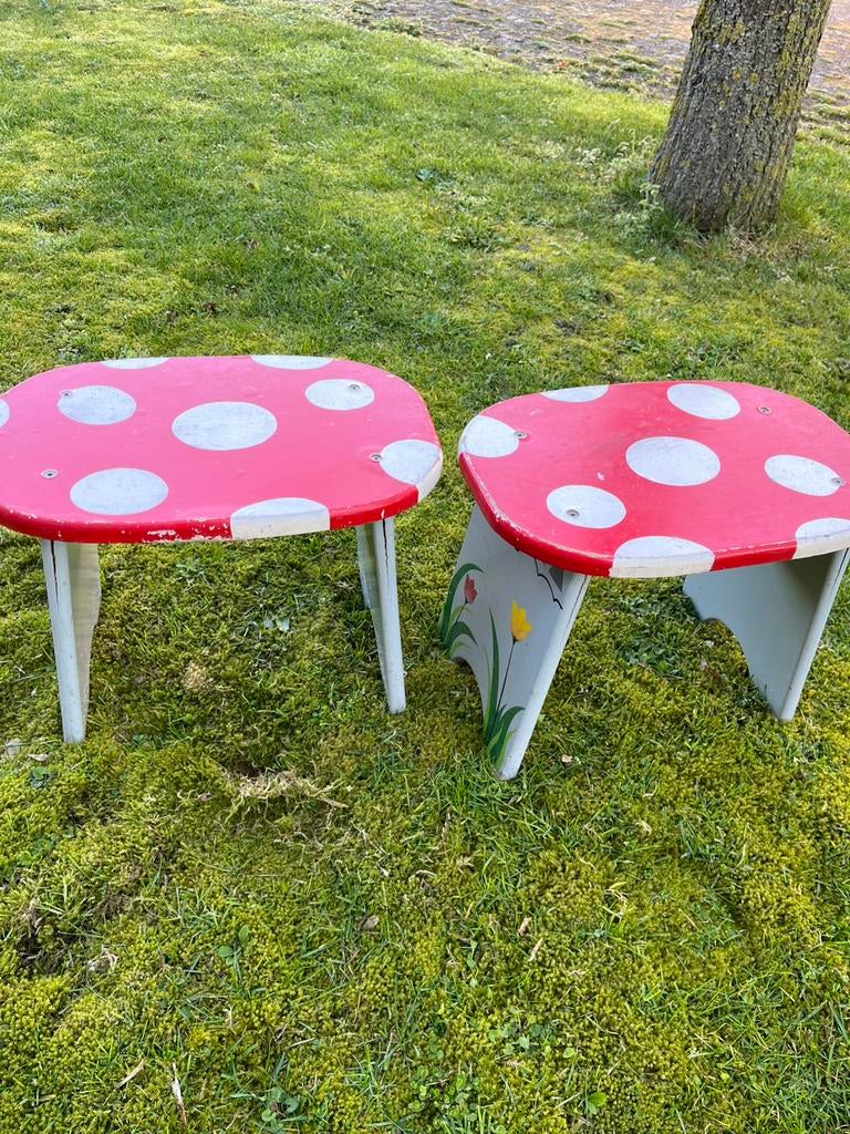 2 houten krukjes, Kinderen en Baby's, Ophalen, Gebruikt, Meubelstuk of Keukentje