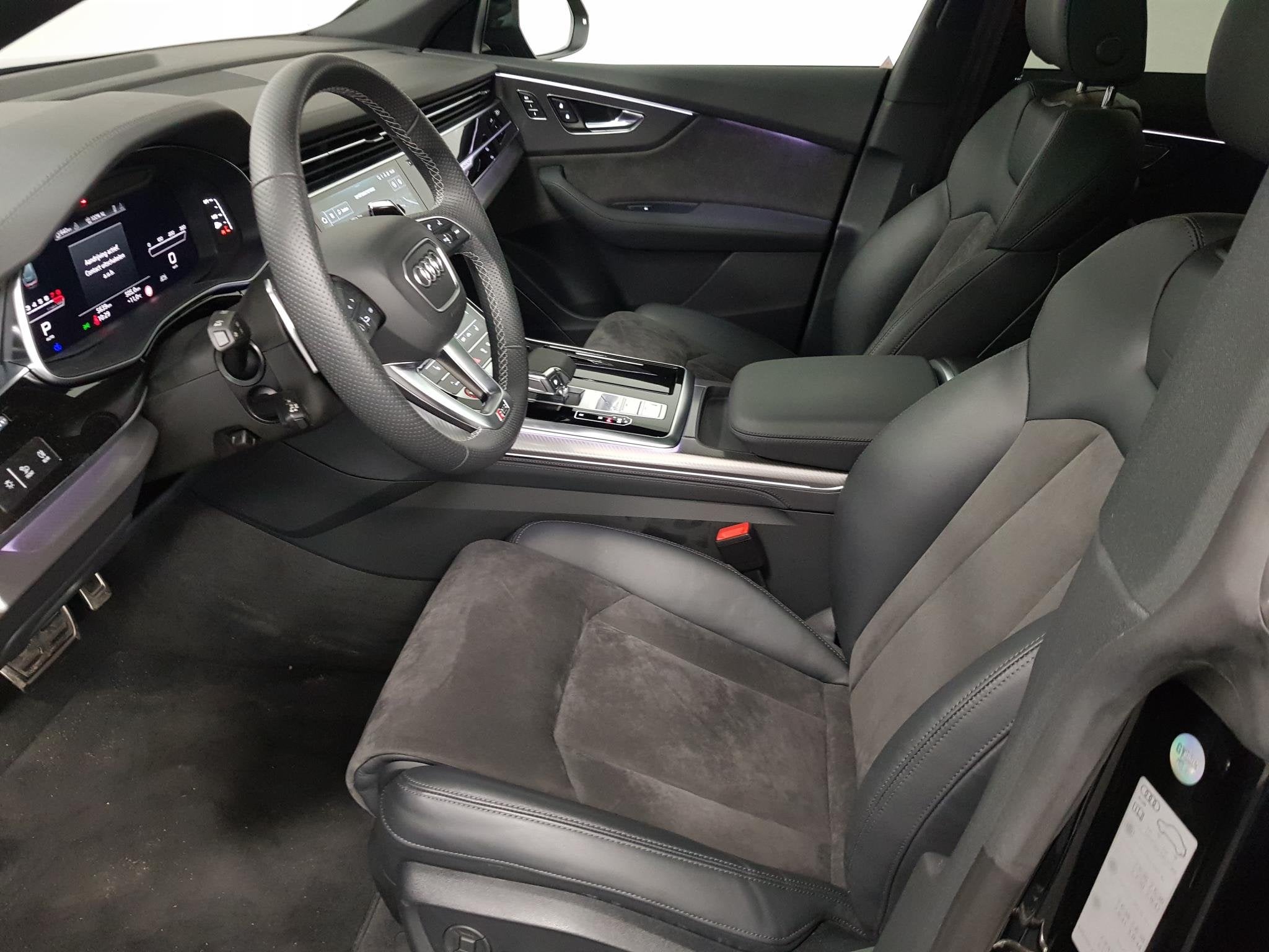 Audi Q8 4.0 TFSI RS Q8 Quattro 600pk! Panorama dak Navigatie, Automaat, Q8, Zwart, 156 €/maand
