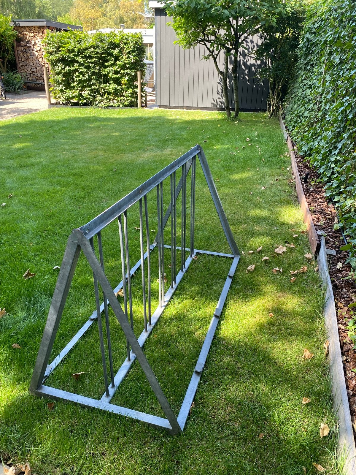 Stevig gegalvaniseerd fietsenrek voor 6 fietsen, Ophalen, Zo goed als nieuw