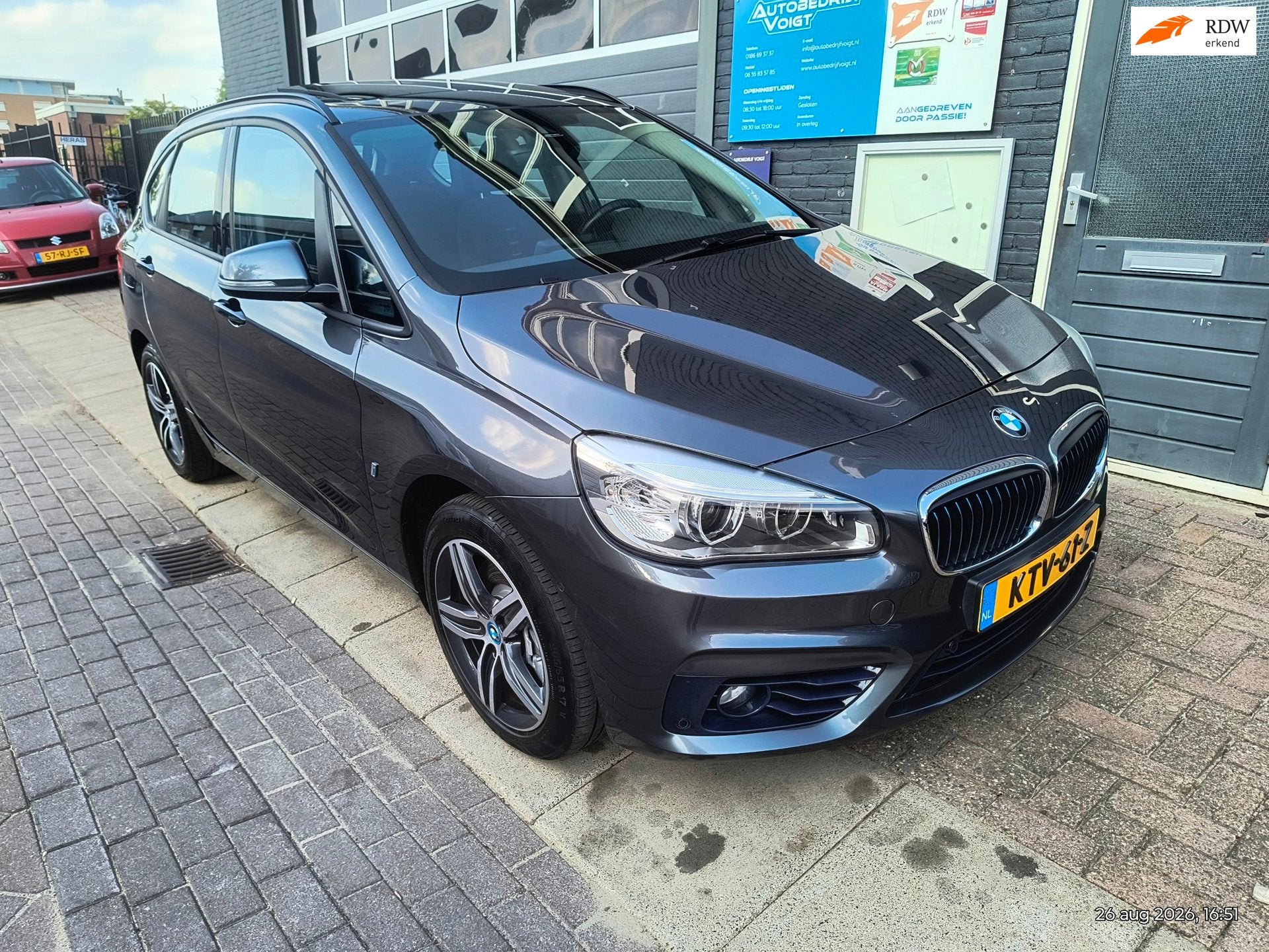 BMW 2-serie Active Tourer 225xe iPerformance High Executive, Auto's, Automaat, Dealer onderhouden, Gebruikt, Euro 6