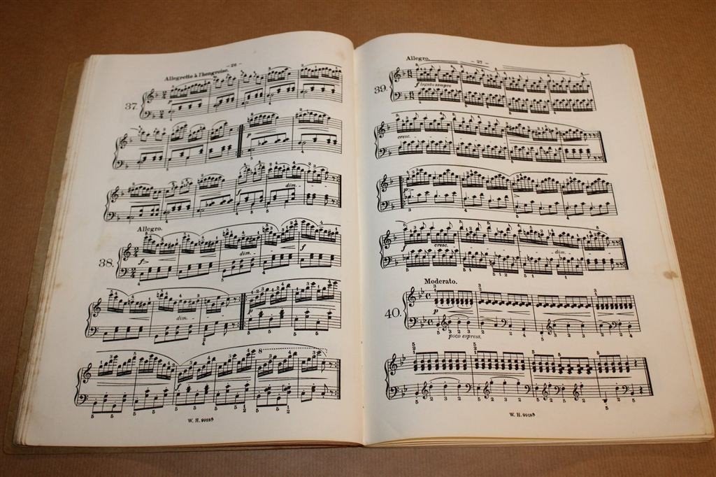 50 en 32 Etüden — Czerny, Pianobladmuziek, Antiek 1916, Ophalen of Verzenden, Gebruikt, Artiest of Componist, Klassiek