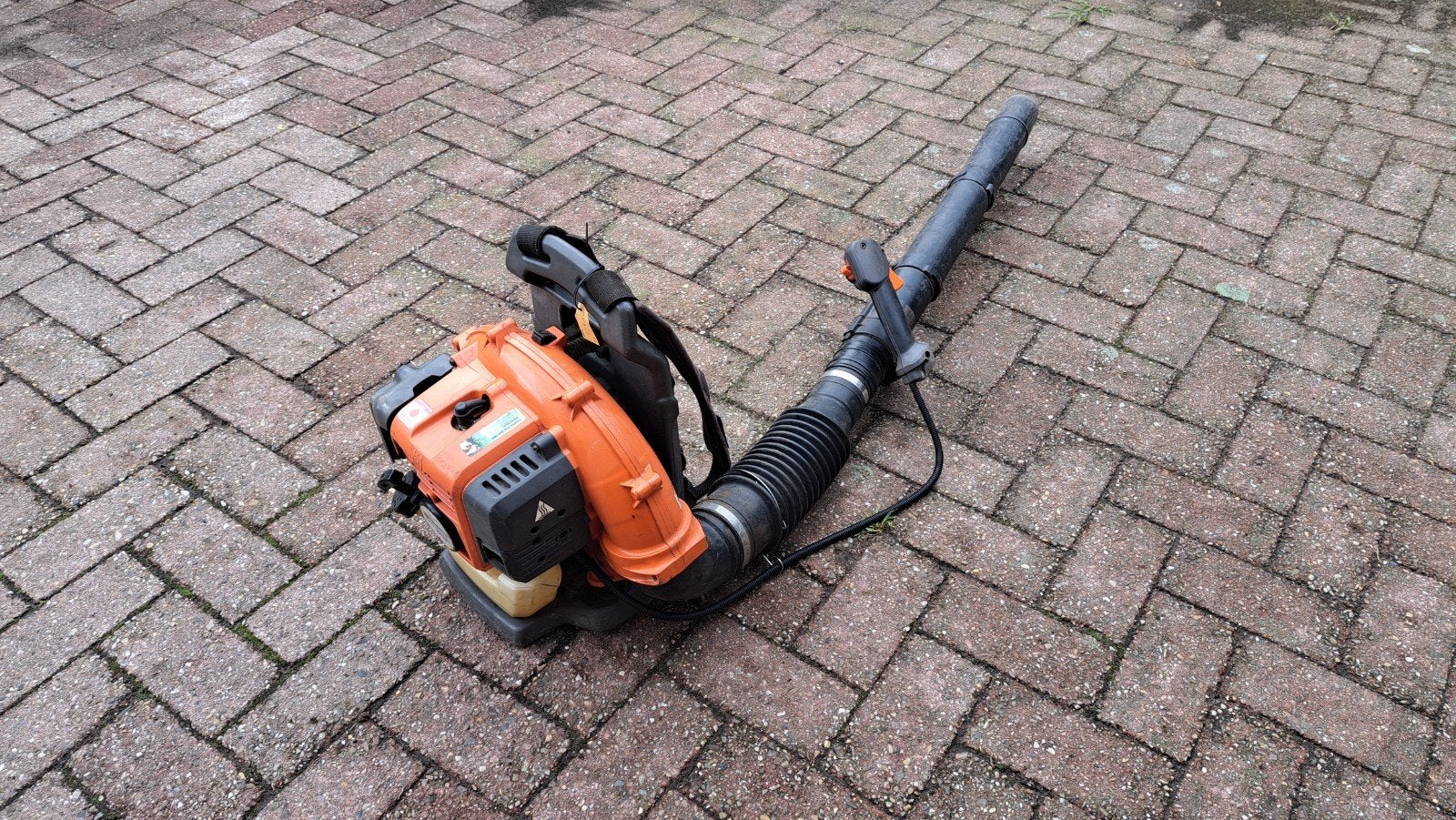 Husqvarna 130 BT Bladblazer ruggedragen klaar voor gebruik, Ophalen, Benzine, Gebruikt, ????
