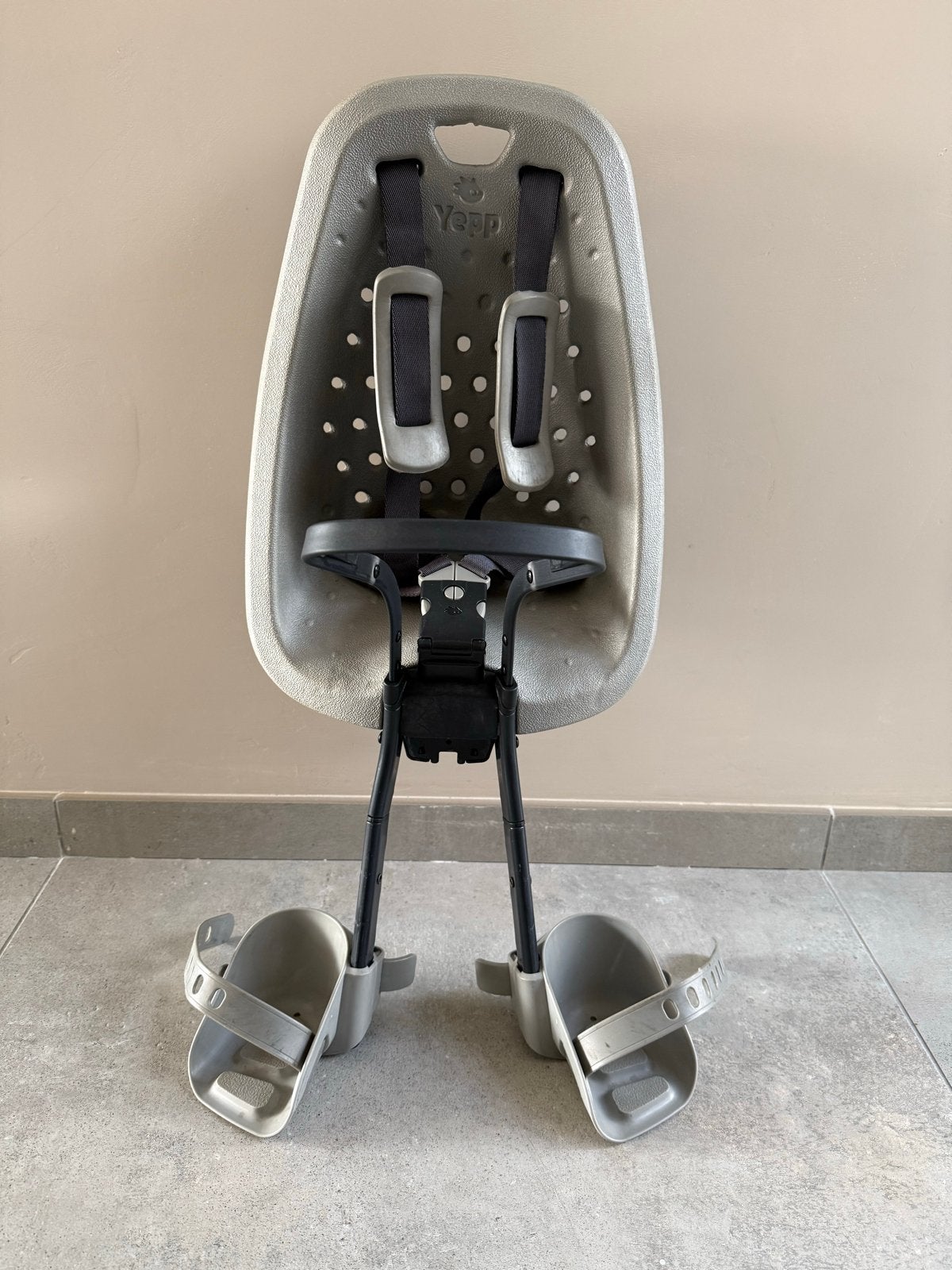 Yepp fietsstoeltje (voorzitje), Fietsen en Brommers, Fietsaccessoires | Fietsstoeltjes, Ophalen, Voorzitje, 9 t/m 36 kg, Gebruikt