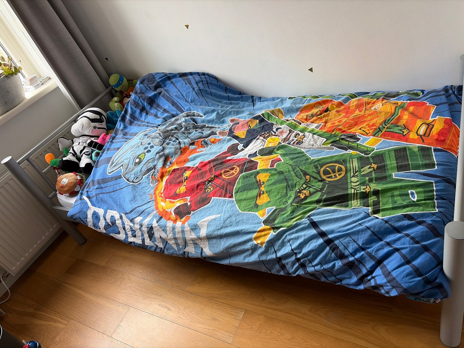 Grijs stalen bed Leenbakker - Eenpersoons, Gebruikt, 90 cm, Eenpersoons, Ophalen of Verzenden