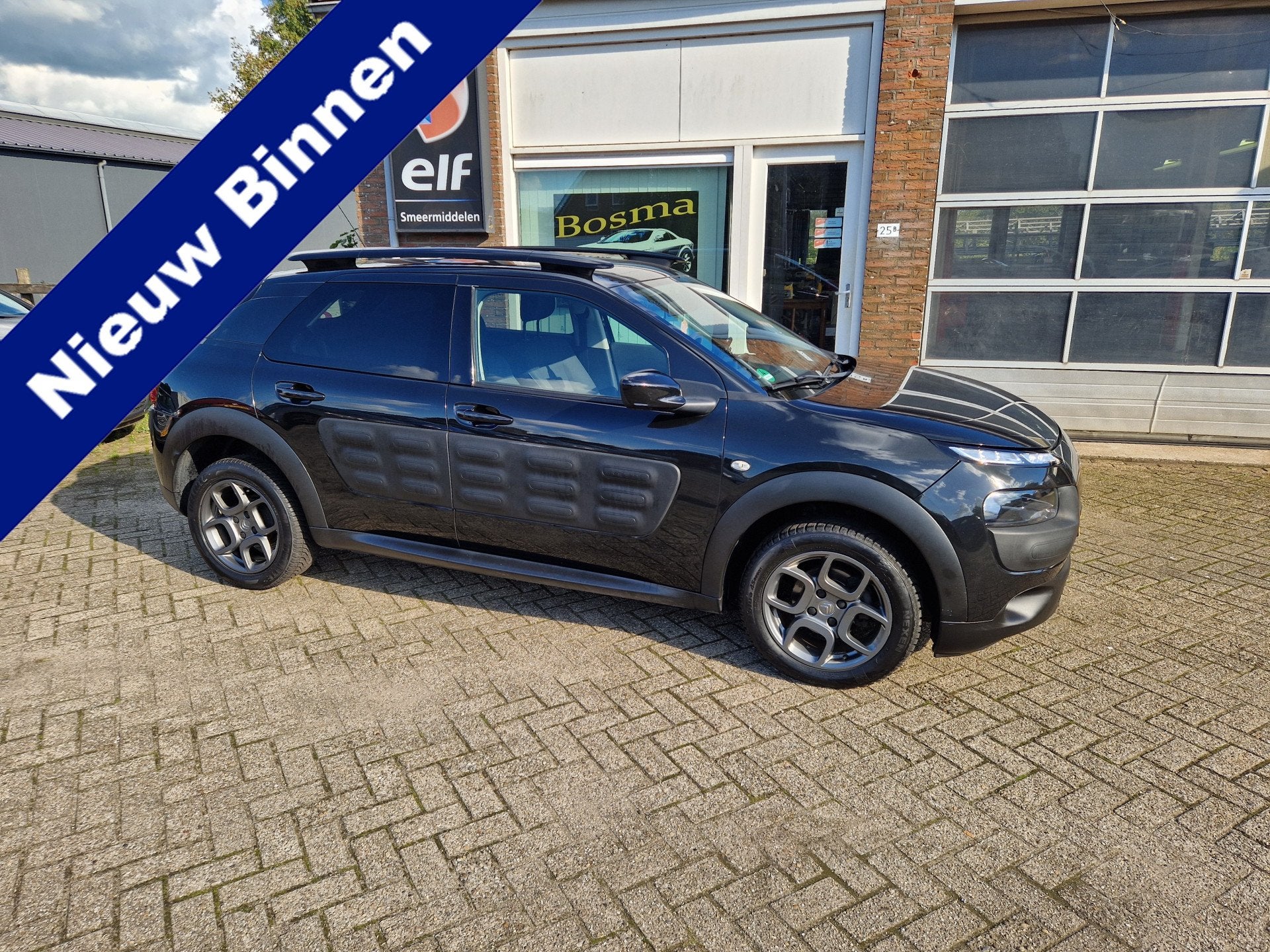 Citroën C4 Cactus 1.2 i ''Shine'' Clima - Cruise - Trekhaak, Stof, 1199 cc, 995 kg, Origineel Nederlands