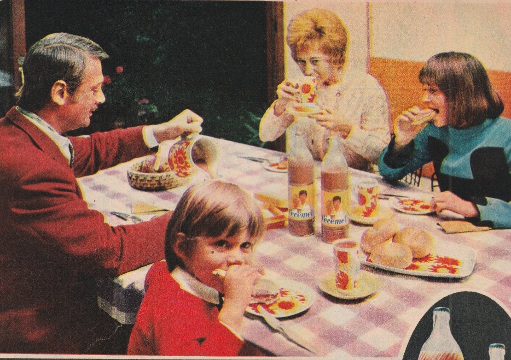 Retro reclame 1971 Nutricia Cécémel jongetje meisje ontbijt, Verzamelen, Verzenden, Overige typen