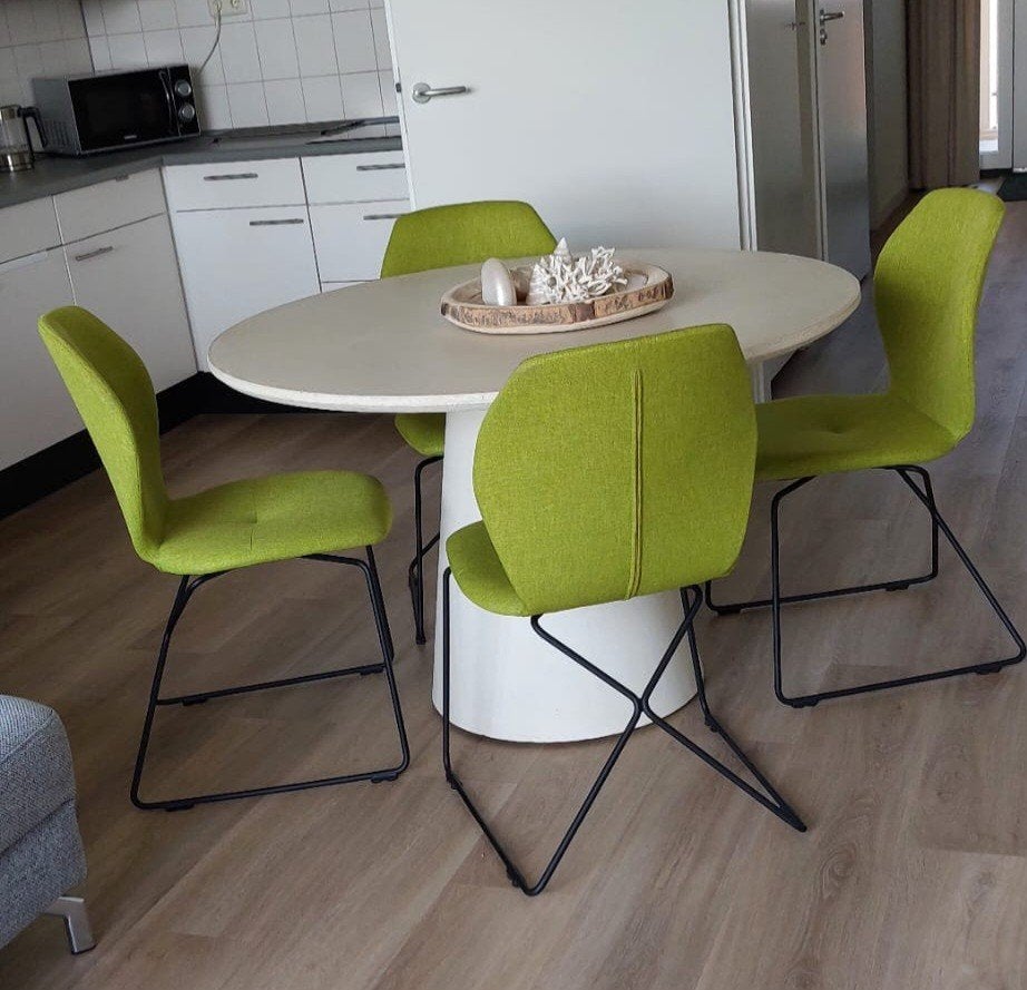 Moderne ronde eethoek met stenen tafel en 4 stoelen, Ophalen, Overige materialen, Rond, Zo goed als nieuw