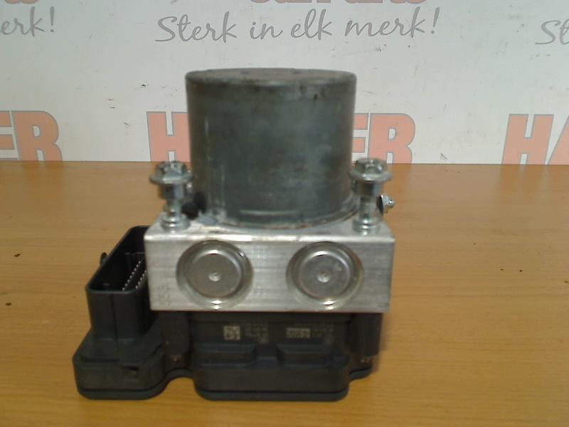Abs Pomp Skoda Fabia III Combi (NJ5) 2017 6c0907379n, Info@skoda-auto.de, Skoda, Škoda Auto Deutschland GmbH, Gebruikt