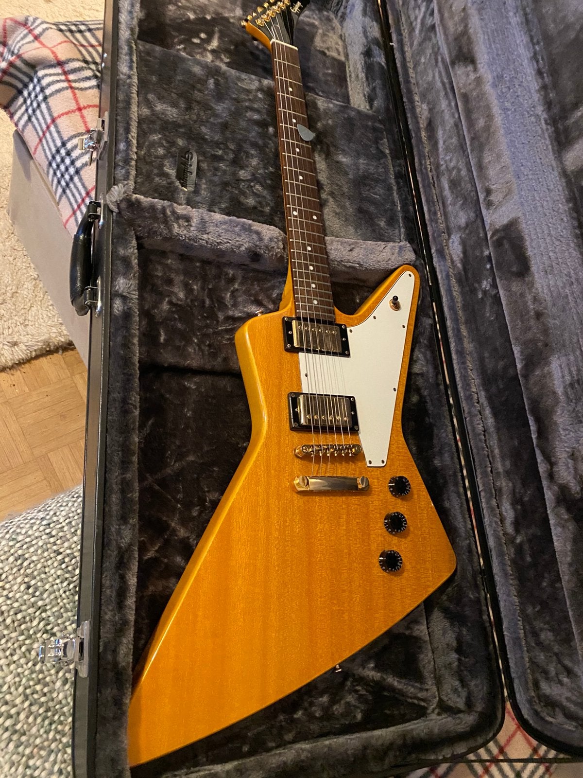 2 x epiphone Korina explorer 2006 en 1999, Ophalen of Verzenden, Zo goed als nieuw, Solid body, Epiphone