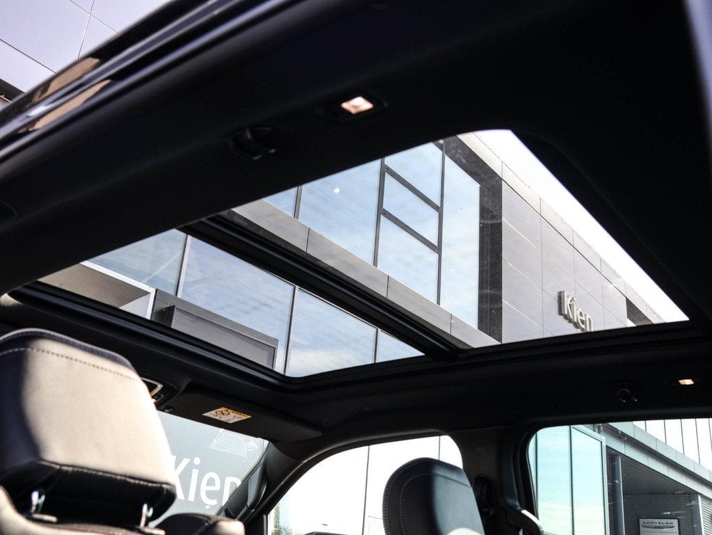 Dodge Ram 1500 540 PK HO Crew Cab Limited Night | Luchtverin, Auto's, Dodge, Automaat, Gebruikt, Lichtsensor, 2682 kg