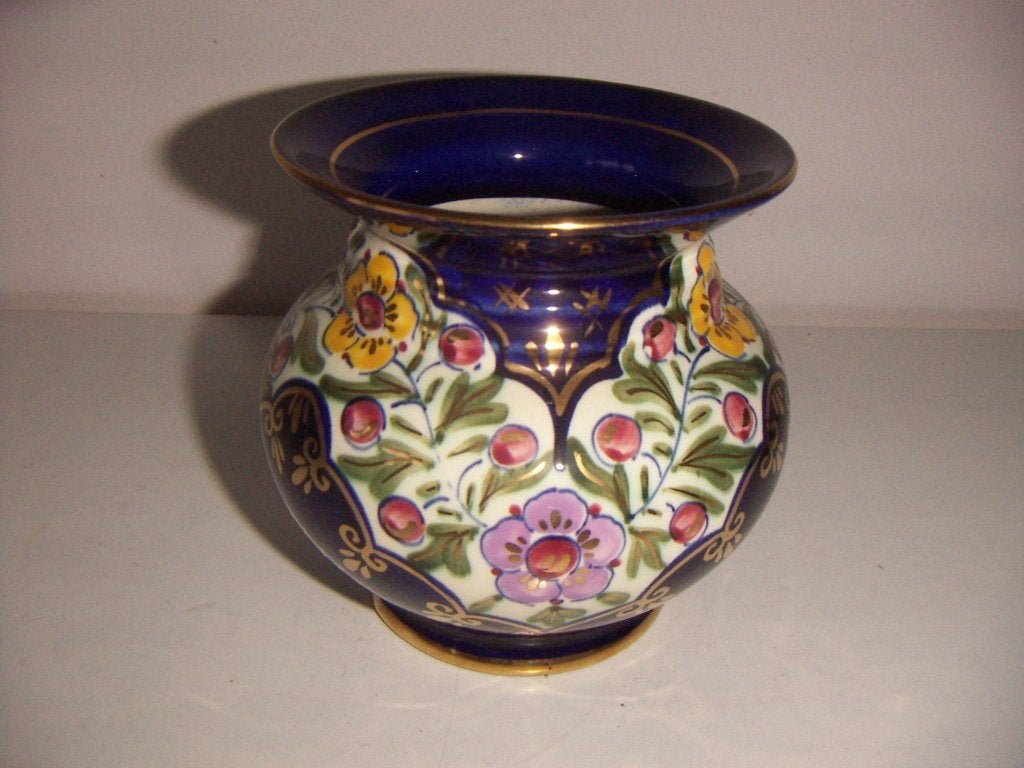 Regina Gouda plateel keramiek bloempot / vaas jr.1945. Agnes, Rond, Ophalen of Verzenden, Zo goed als nieuw, Balkon