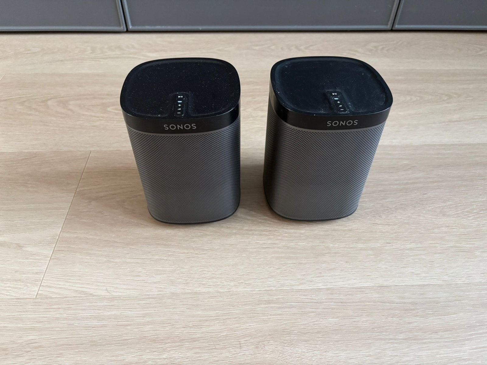 Sonos Play:1 Speakers (set van 2) inclusief stroomkabels, Audio, Tv en Foto, Luidsprekers, Ophalen, Zo goed als nieuw, Sonos, Minder dan 60 watt