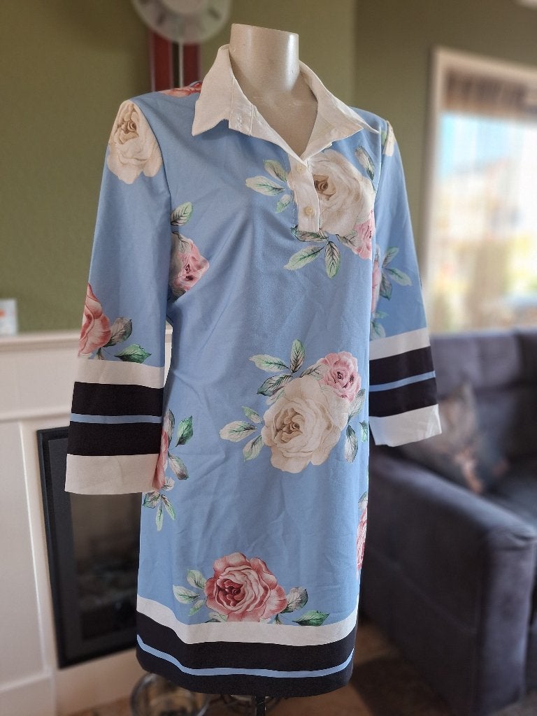 Rinascimento blauwe bloemen jurk XL, Kleding | Dames, Jurken, Zo goed als nieuw, Knielengte, Verzenden, Blauw