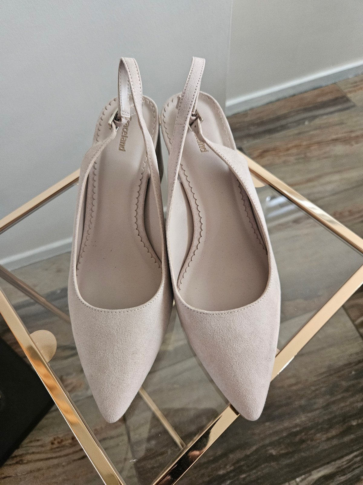 dames schoenen, Beige, Zo goed als nieuw, Sandalen of Muiltjes, Ophalen of Verzenden
