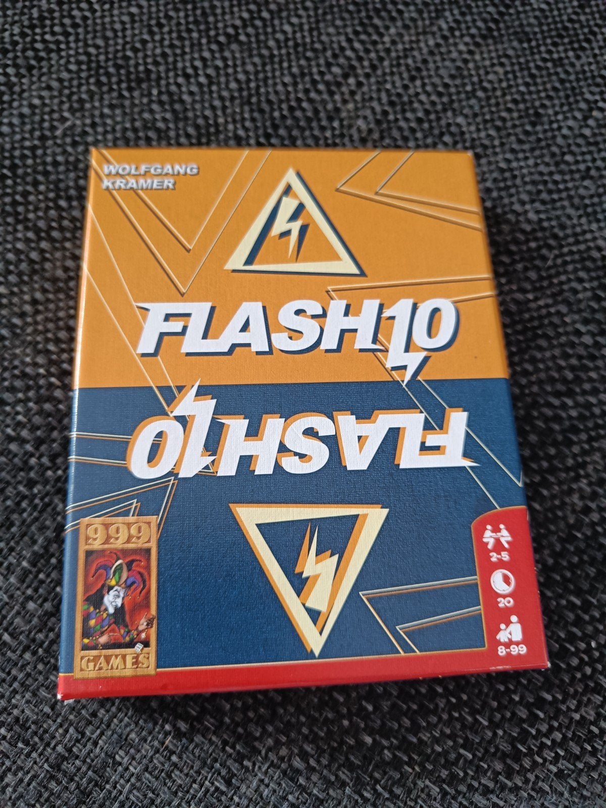 Flash 10 Kaartspel - Snel en Tactisch Plezier, Vijf spelers of meer, Ophalen of Verzenden, Zo goed als nieuw, 999 Games