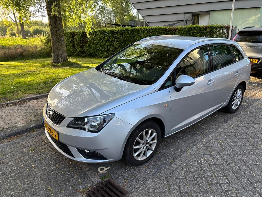 Seat Ibiza 1.0 TSI 70KW ST 2015 Grijs, Voorwielaandrijving, 40 €/maand, Origineel Nederlands, Handgeschakeld