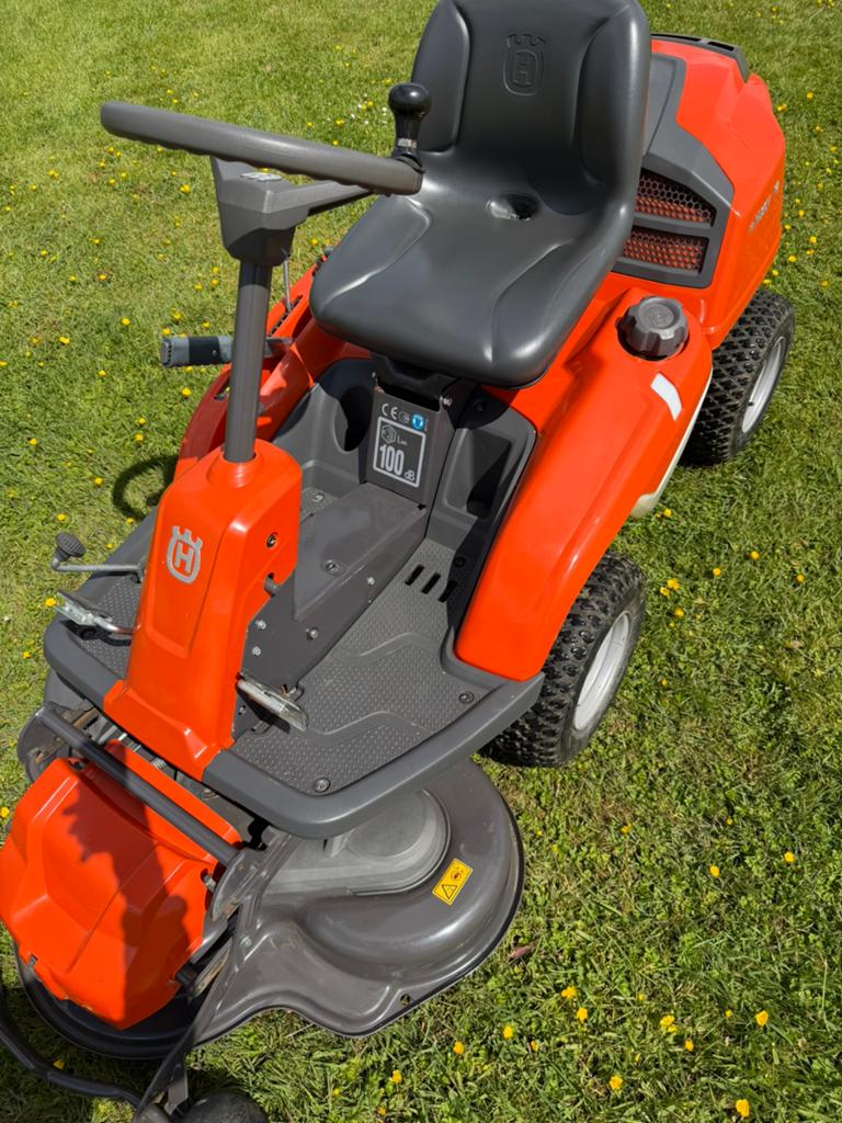 Husqvarna Rider 213, Ophalen of Verzenden, Zo goed als nieuw