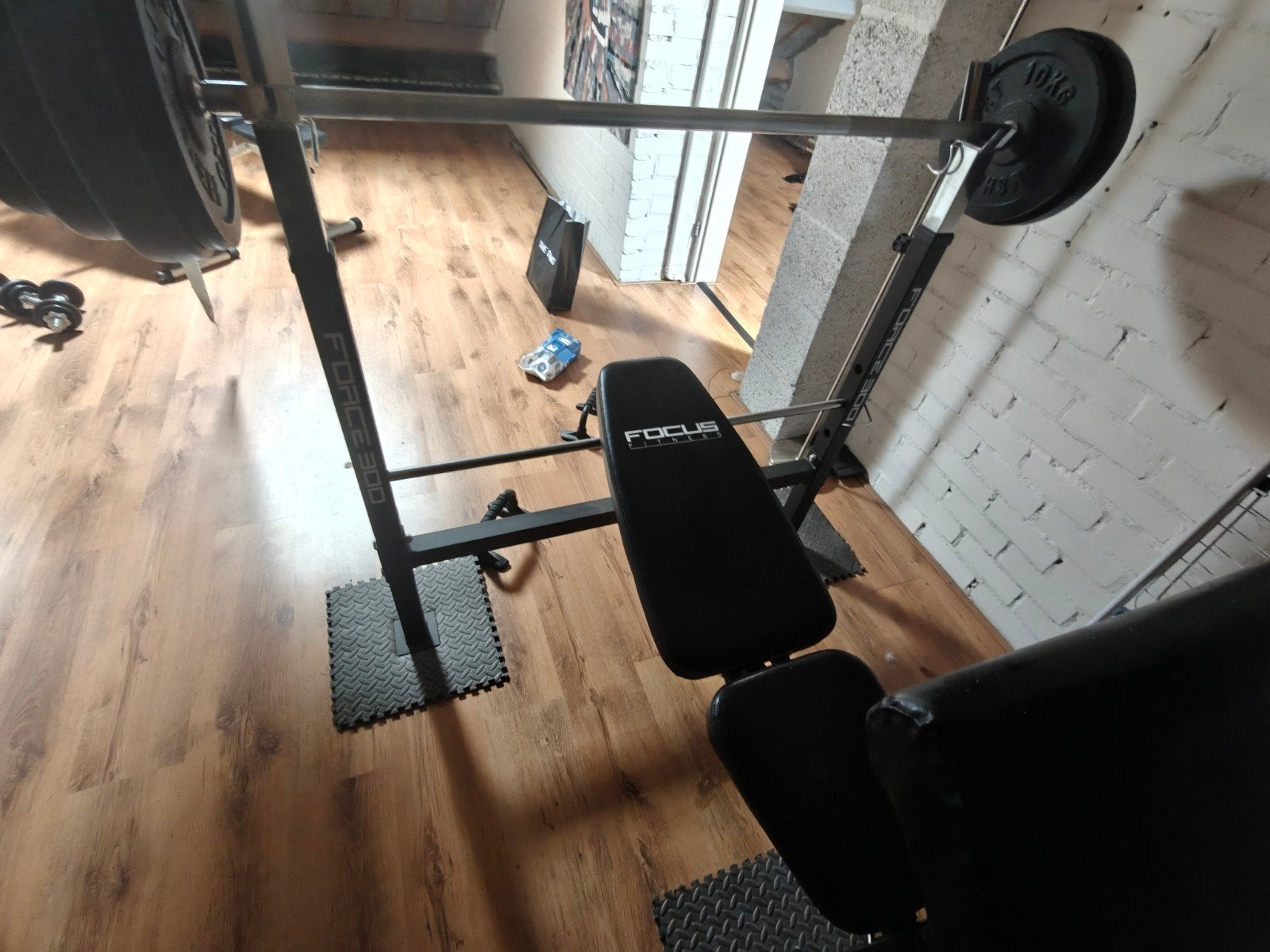 Bankdrukset (70 KG totaal), Buikspierapparaat, Fitness, Sport en Fitness, Ophalen, Benen, Gebruikt, Krachtstation