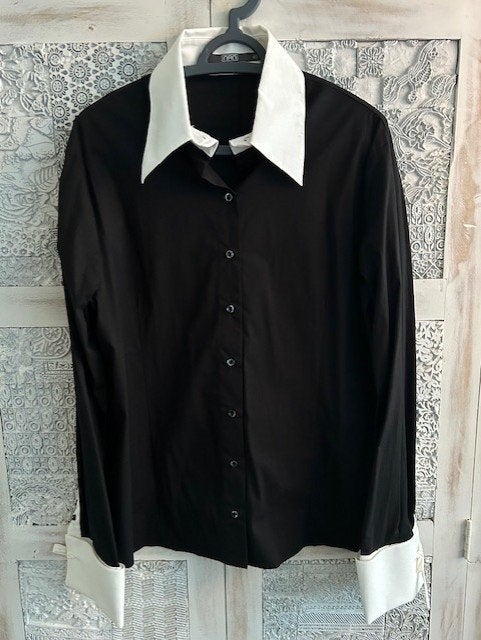 NIEUW! Blouse lm NAN zwart met witte boord strikjes mouw 46, Ophalen of Verzenden, Nieuw, Maat 46/48 (XL) of groter, Zwart