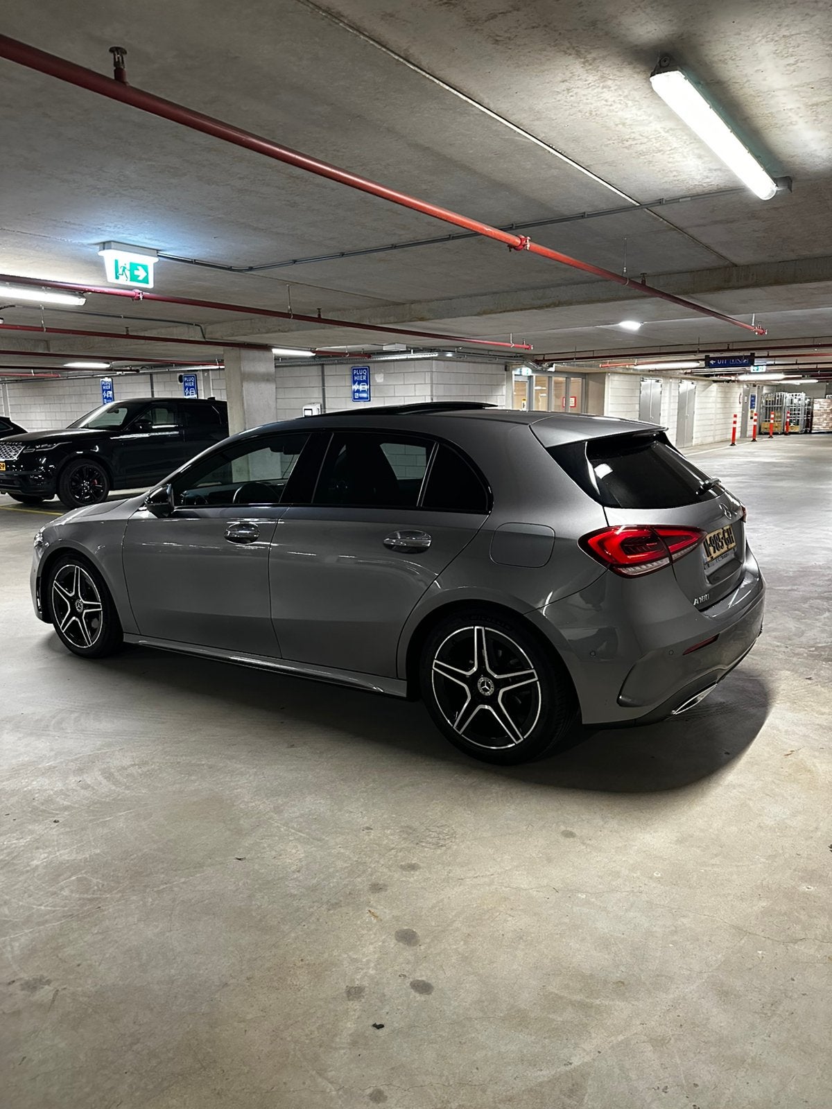 Mercedes A180 AMG Line | Panoramadak | Zeer nette staat, Auto's, Mercedes-Benz, 136 pk, 4 cilinders, Origineel Nederlands, 1332 cc