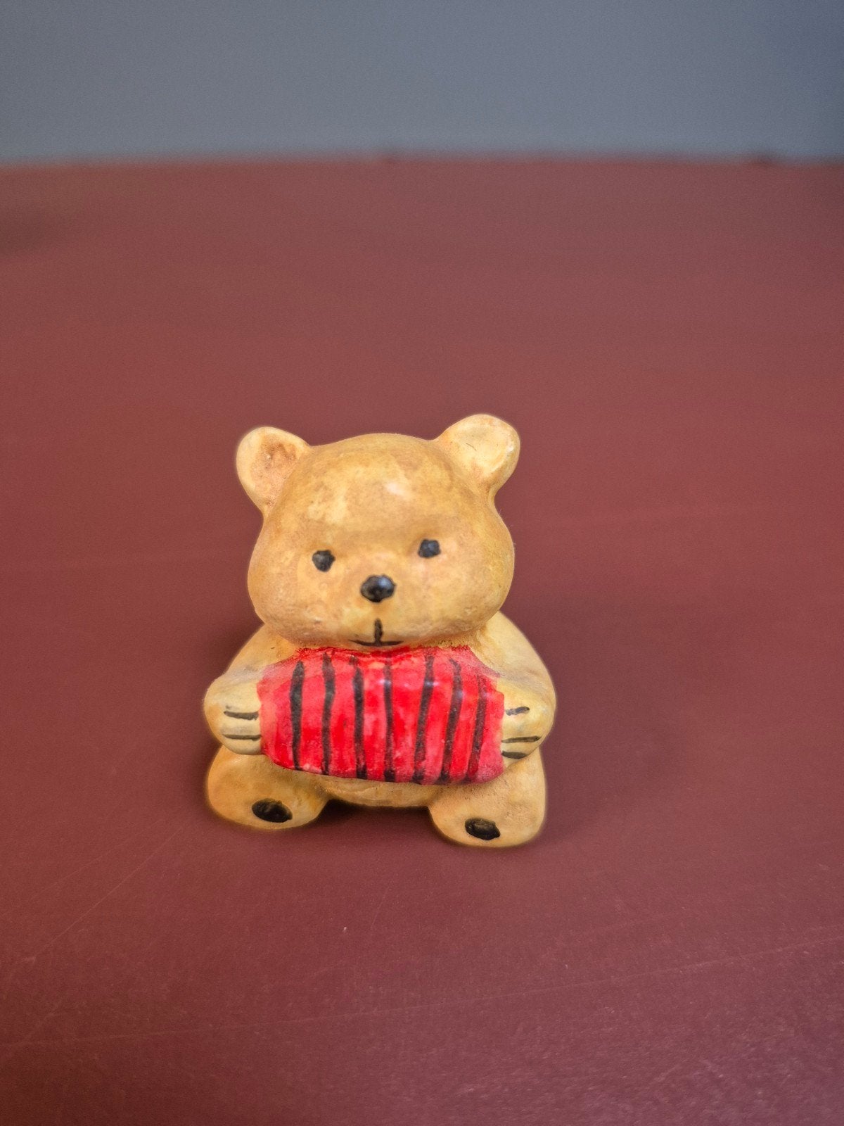 Schattig klein beertje met accordeon, Ophalen of Verzenden, Zo goed als nieuw, Dier