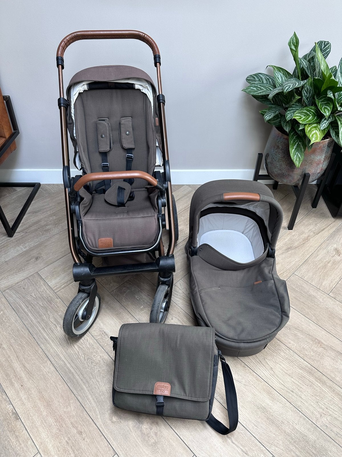 Complete Mutsy Nio 2-in-1 incl. accessoires, Ophalen, Gebruikt, Combiwagen, Met reiswieg