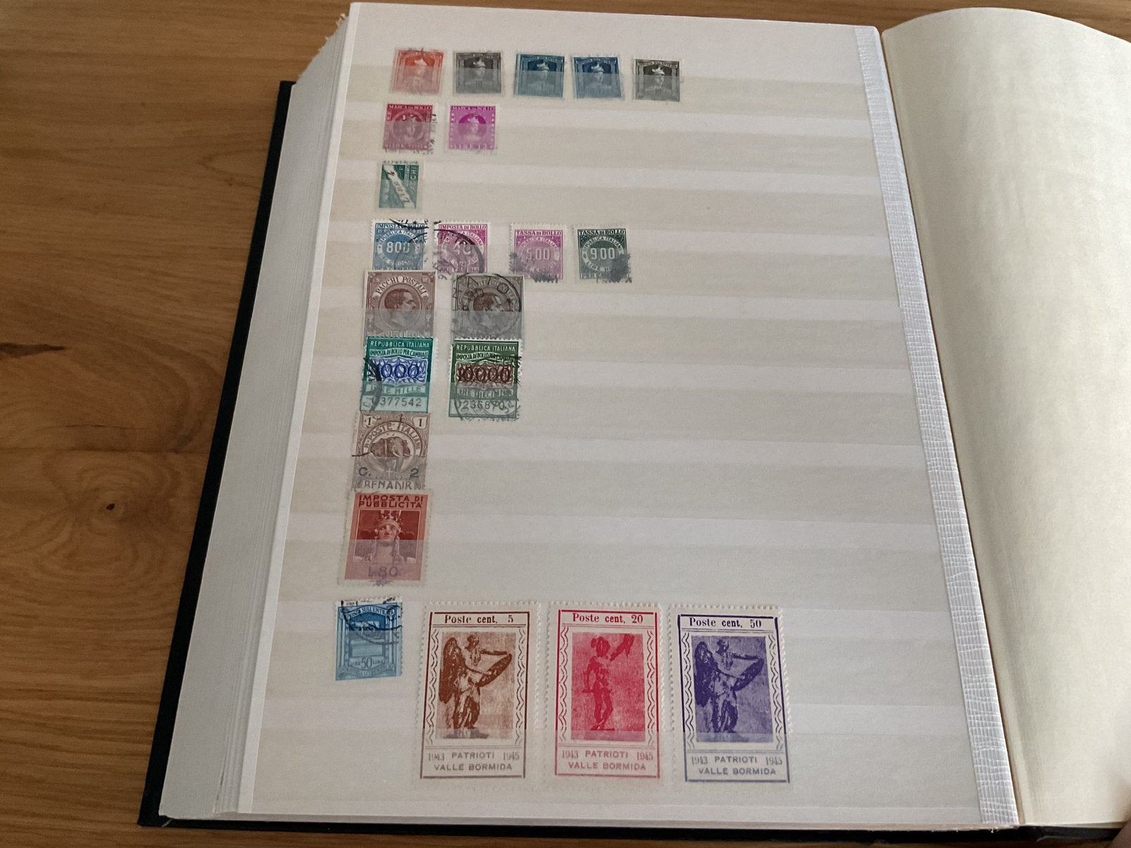 Dik stockboek Italie, Postzegels en Munten, Postzegels | Volle albums en Verzamelingen, Ophalen of Verzenden, Buitenland