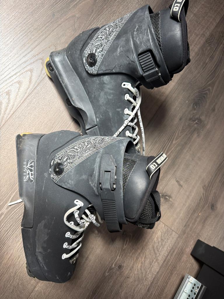 SIFIKA Aggressive Skates - Maat 44, K2, Gebruikt, Heren, Ophalen of Verzenden