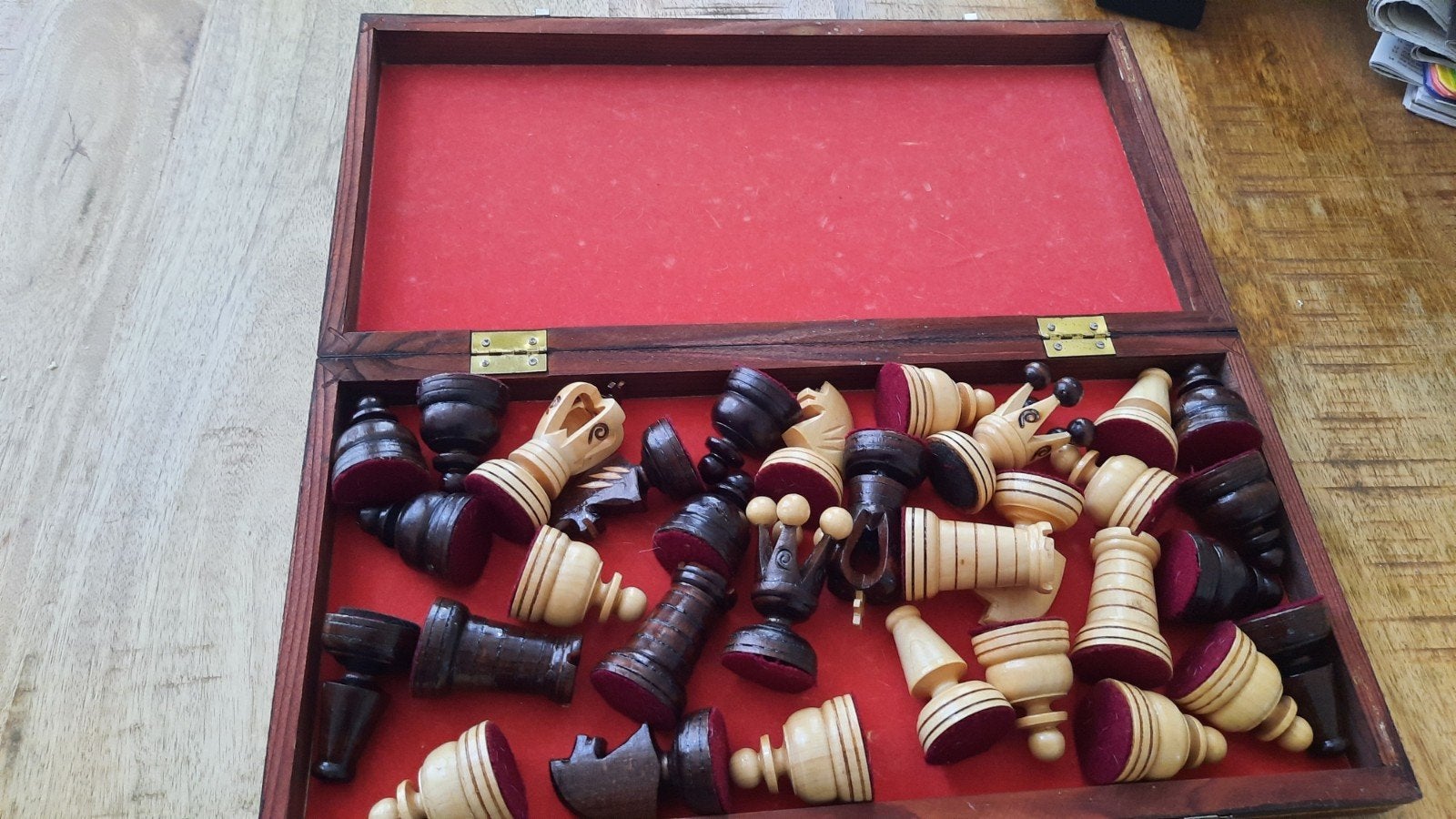 Houten schaakspel, Gebruikt, Een of twee spelers, Onbekend, Ophalen of Verzenden