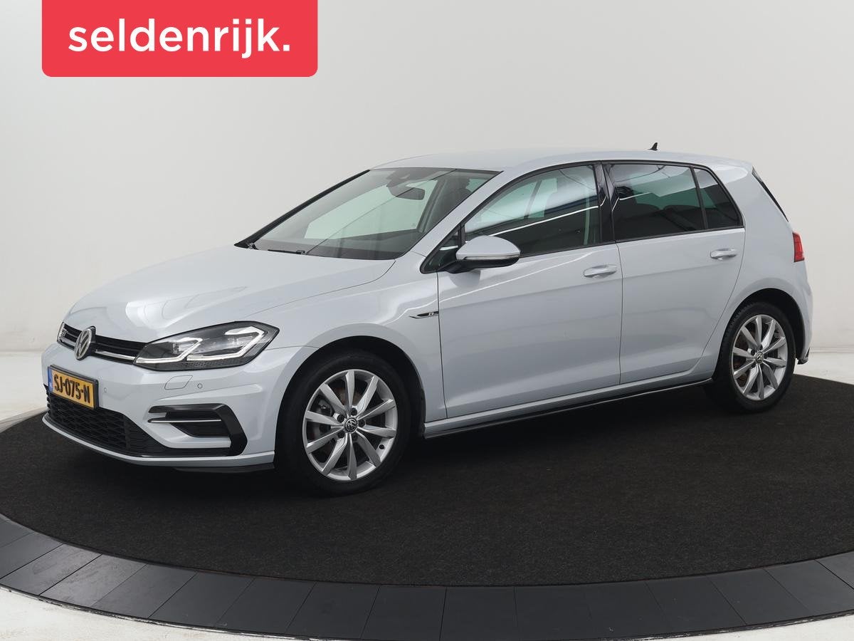 Volkswagen Golf 1.5 TSI Highline Business R | Trekhaak | Nav, 4 cilinders, 150 pk, Wit, Bedrijf