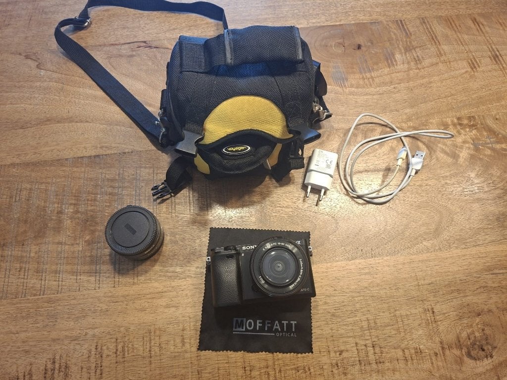 Sony A6000, Audio, Tv en Foto, Fotocamera's Digitaal, Bluetooth, Ophalen of Verzenden, Zo goed als nieuw, Sony