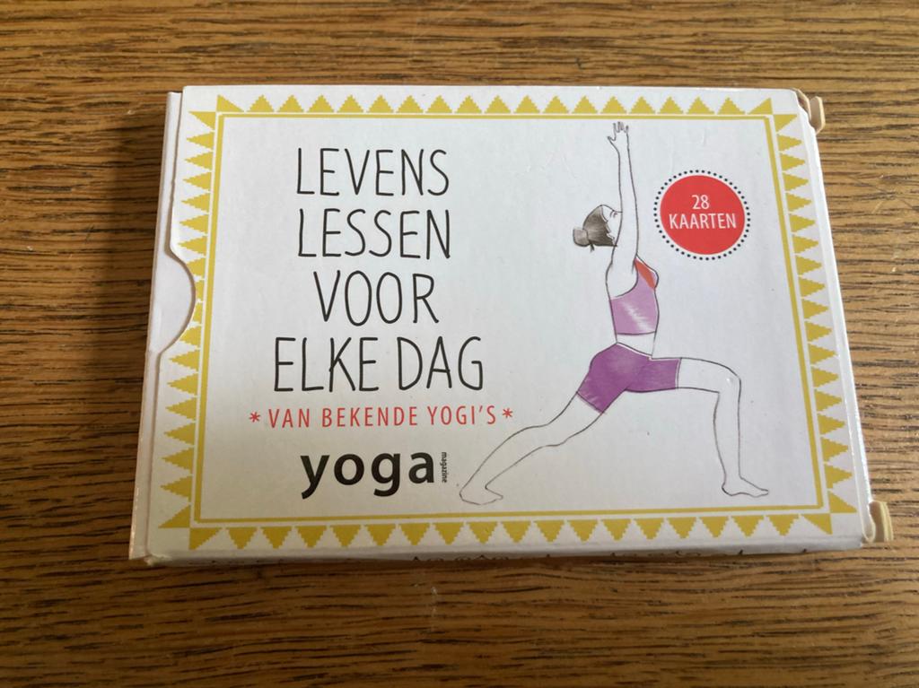 Yoga Magazine: Levenslessen voor elke dag (28 kaarten), Ophalen of Verzenden, Zo goed als nieuw, Yoga-accessoire