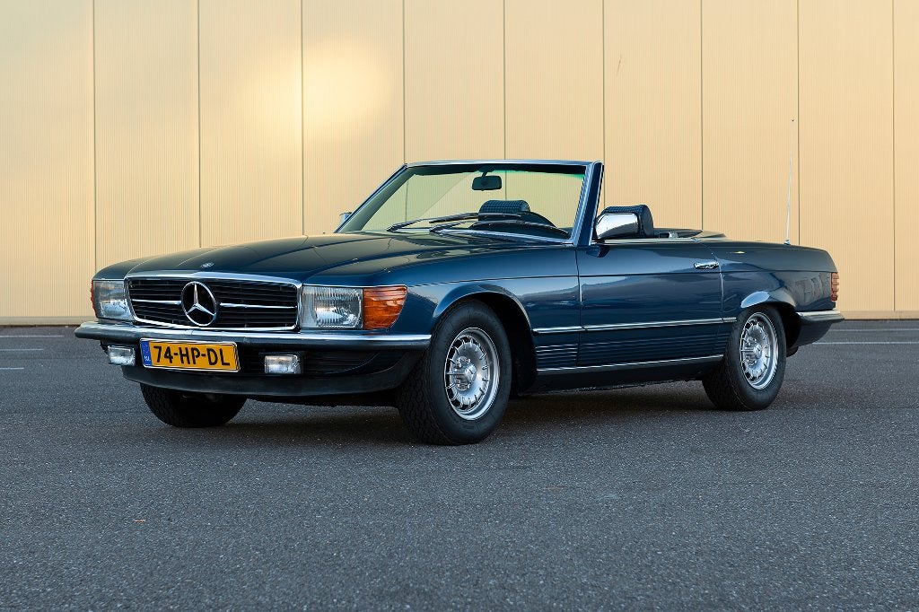 Mercedes-Benz SL380 (R107) AUT 1982 Blauw - Matching numbers, Auto's, 8 cilinders, Cabriolet, Blauw, Leder en Stof