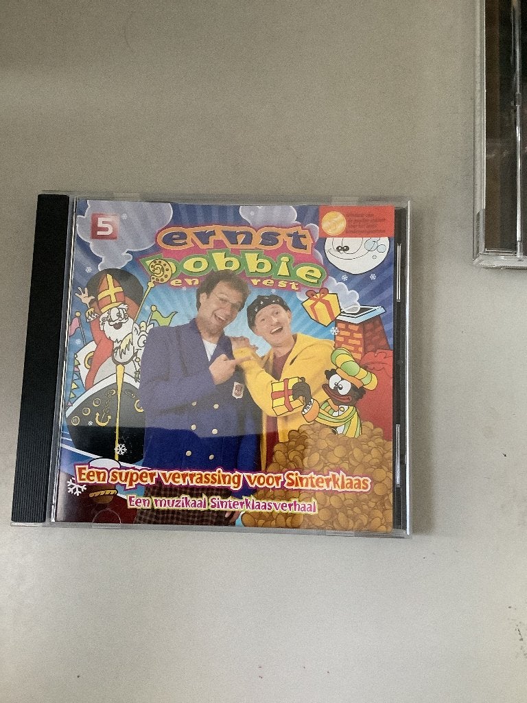 Ernst Bobbie en de rest,een super verassingvoor Sinterklaas., Verzenden, Zo goed als nieuw