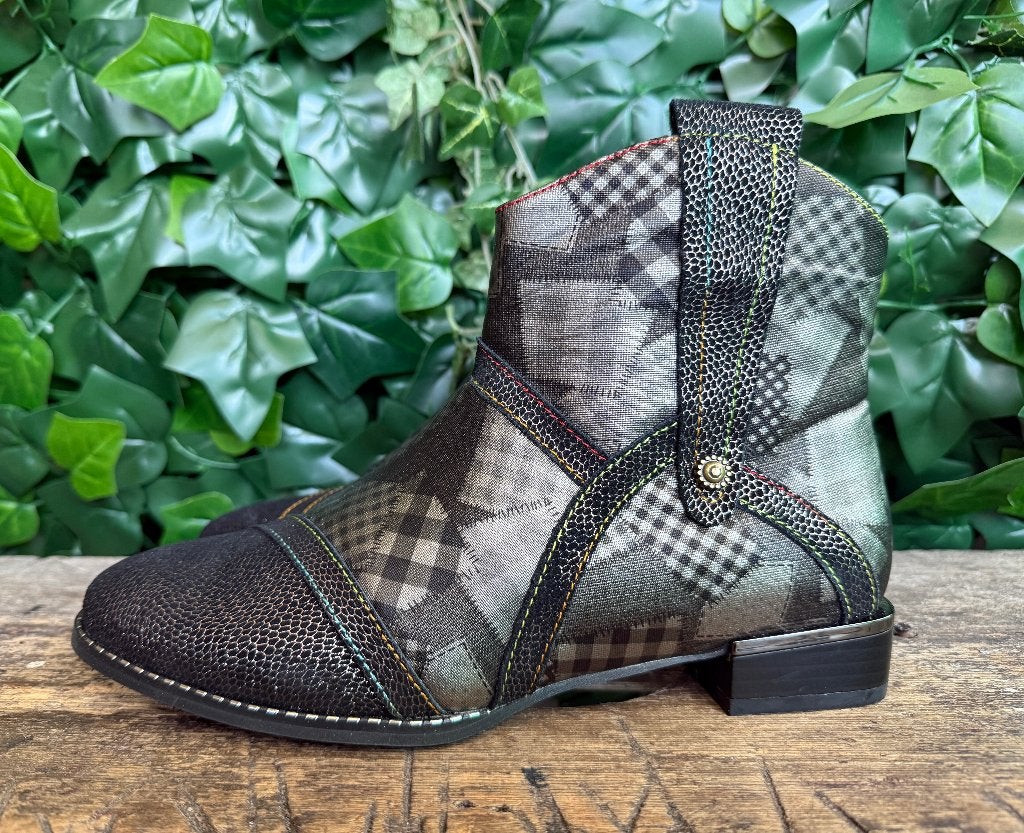 Nieuwe laarsjes van Laura Vita maat 40, Kleding | Dames, Schoenen, Laura vita, Zwart, Lage of Enkellaarzen, Nieuw