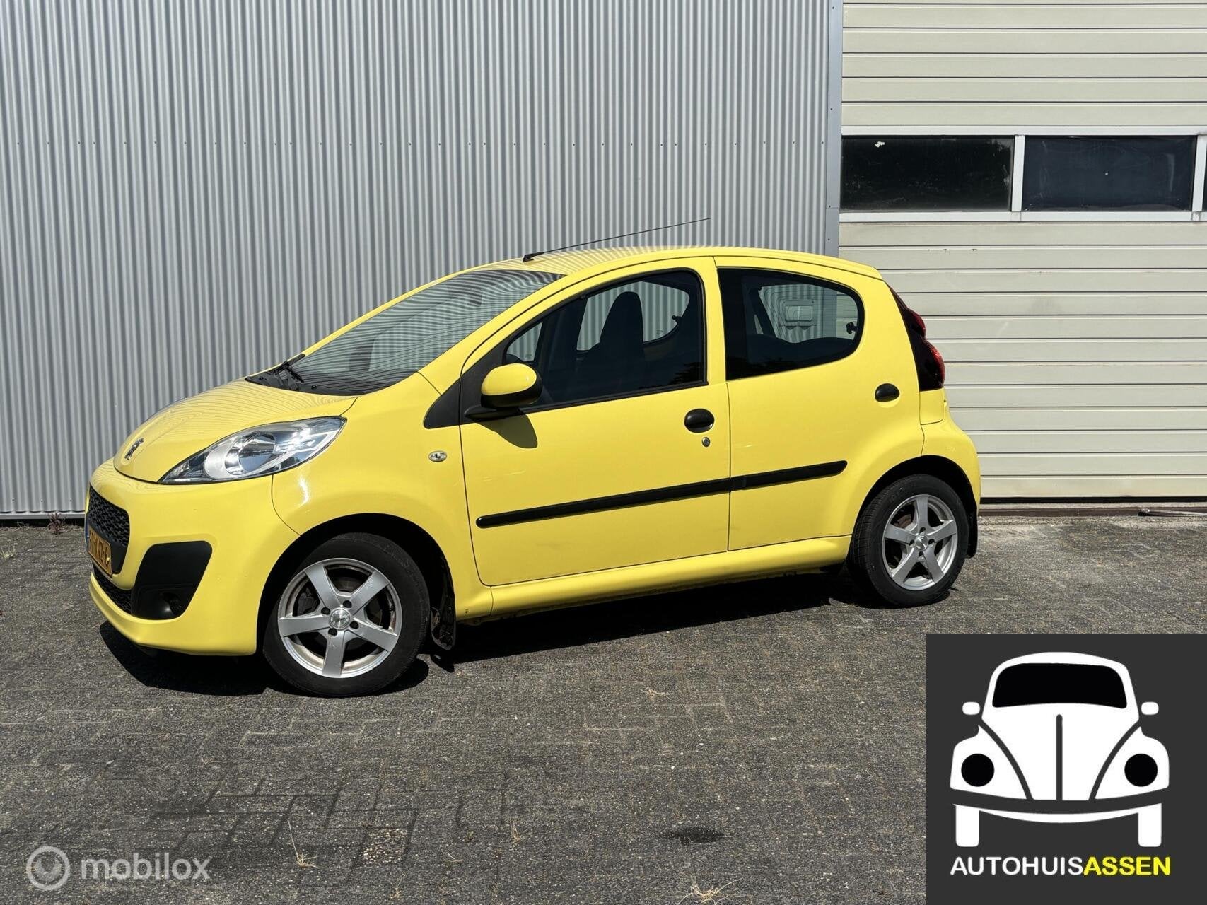 Peugeot 107 1.0 Access Accent,NIEUWE APK!, Voorwielaandrijving, Euro 5, Gebruikt, 4 stoelen