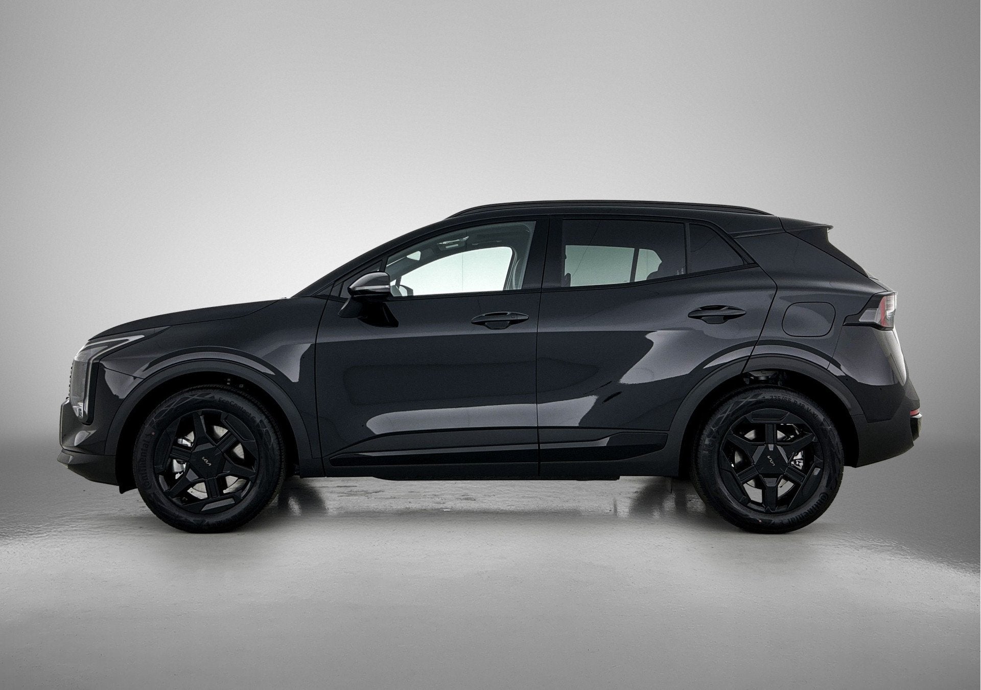 Kia Sportage 1.6 T-GDi Hybrid Black Edition Advanced Stoelve, Auto's, 12 maanden, Zwart, 4 cilinders, Leder en Stof
