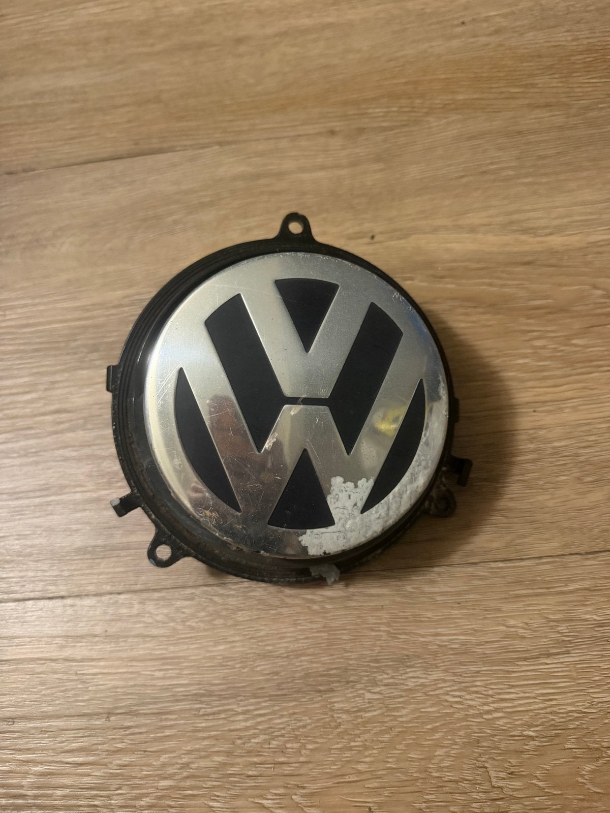 Volkswagen VW Logo Embleem Achterklep Golf 5/ 6 1K0827469D, Ophalen of Verzenden, Gebruikt, Volkswagen