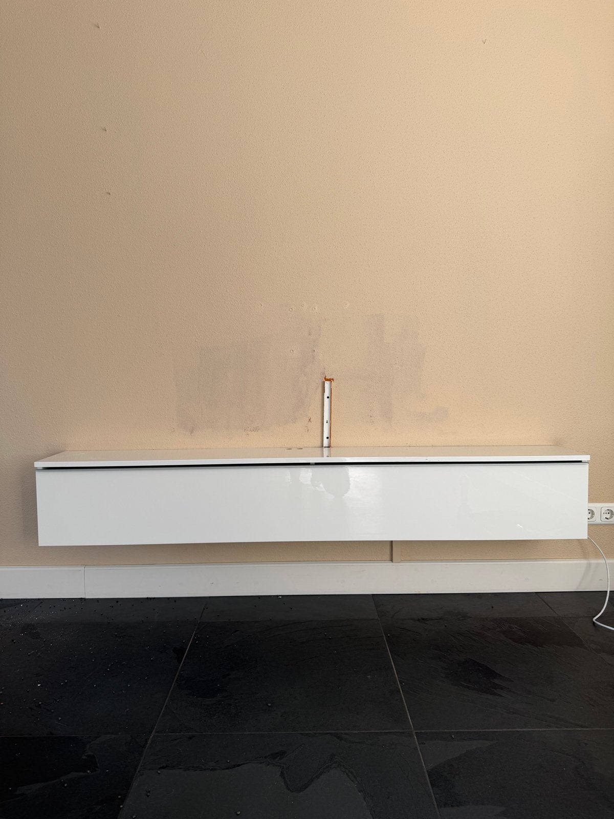 Ikea witte zwevende tv-kast, Ophalen, Kunststof, Gebruikt, 150 tot 200 cm