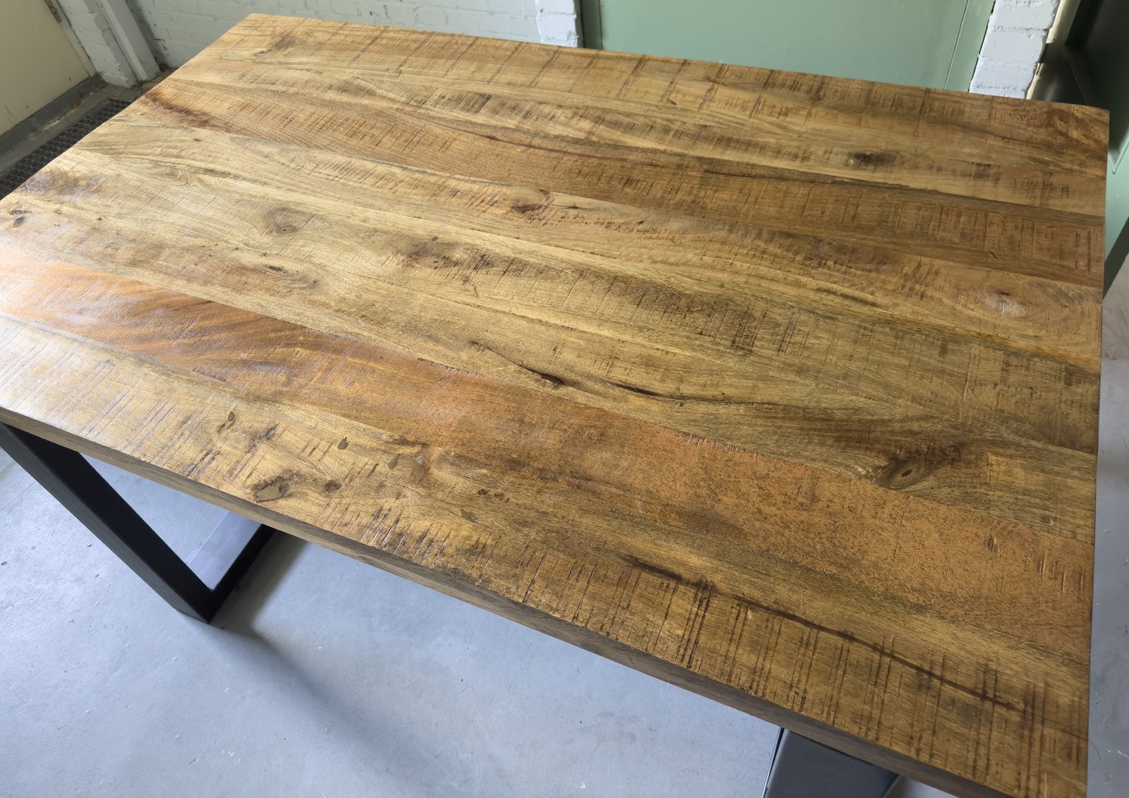 Robuuste eettafel, Huis en Inrichting, Tafels | Eettafels, Ophalen, 200 cm of meer, 50 tot 100 cm, Zo goed als nieuw