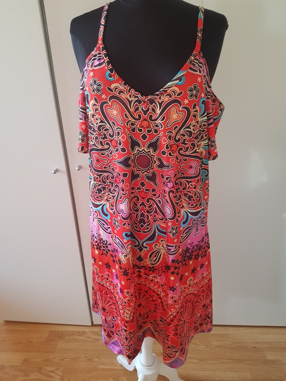 Prachtige rode Boho/Ibiza jurk met Mandala print -maat 1XL, Maat 46/48 (XL) of groter, Ophalen of Verzenden, Zo goed als nieuw