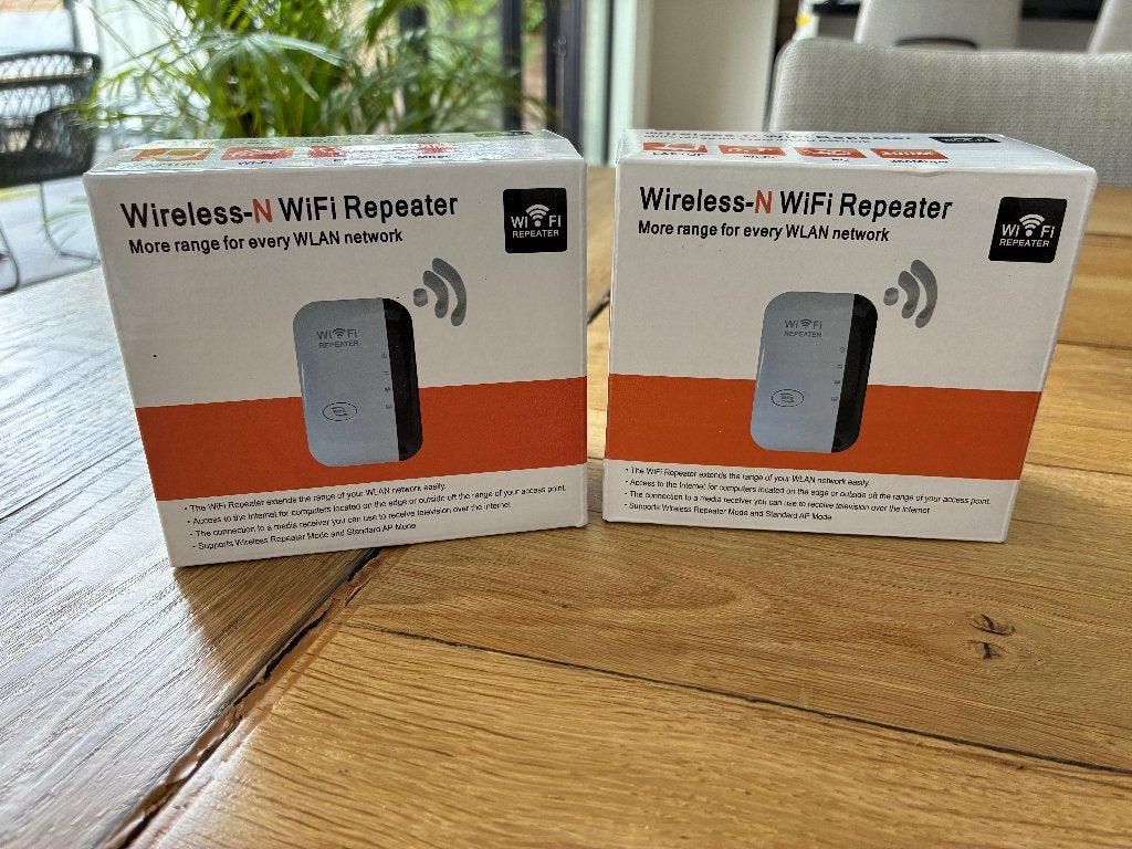 Twee Wireless Wifi Repeaters, Ophalen of Verzenden, Nieuw