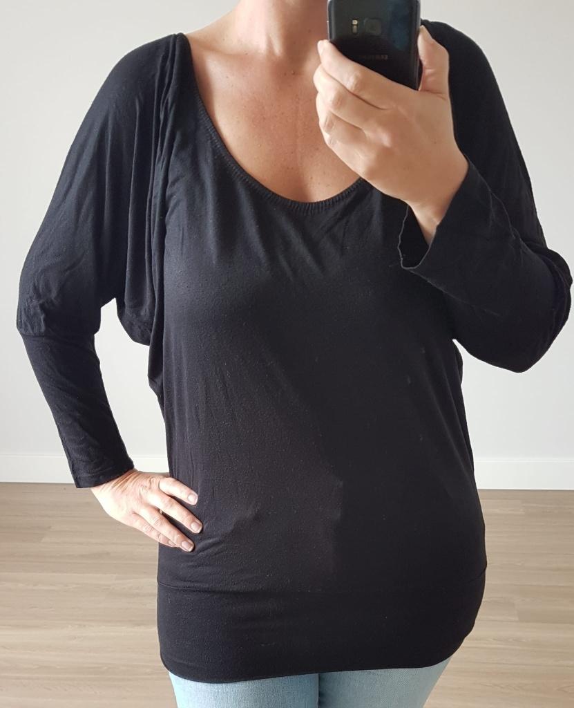 Shirt Zwart Vlindermouw Vleermuismouw M, Maat 38/40 (M), Verzenden, Zwart, Zo goed als nieuw