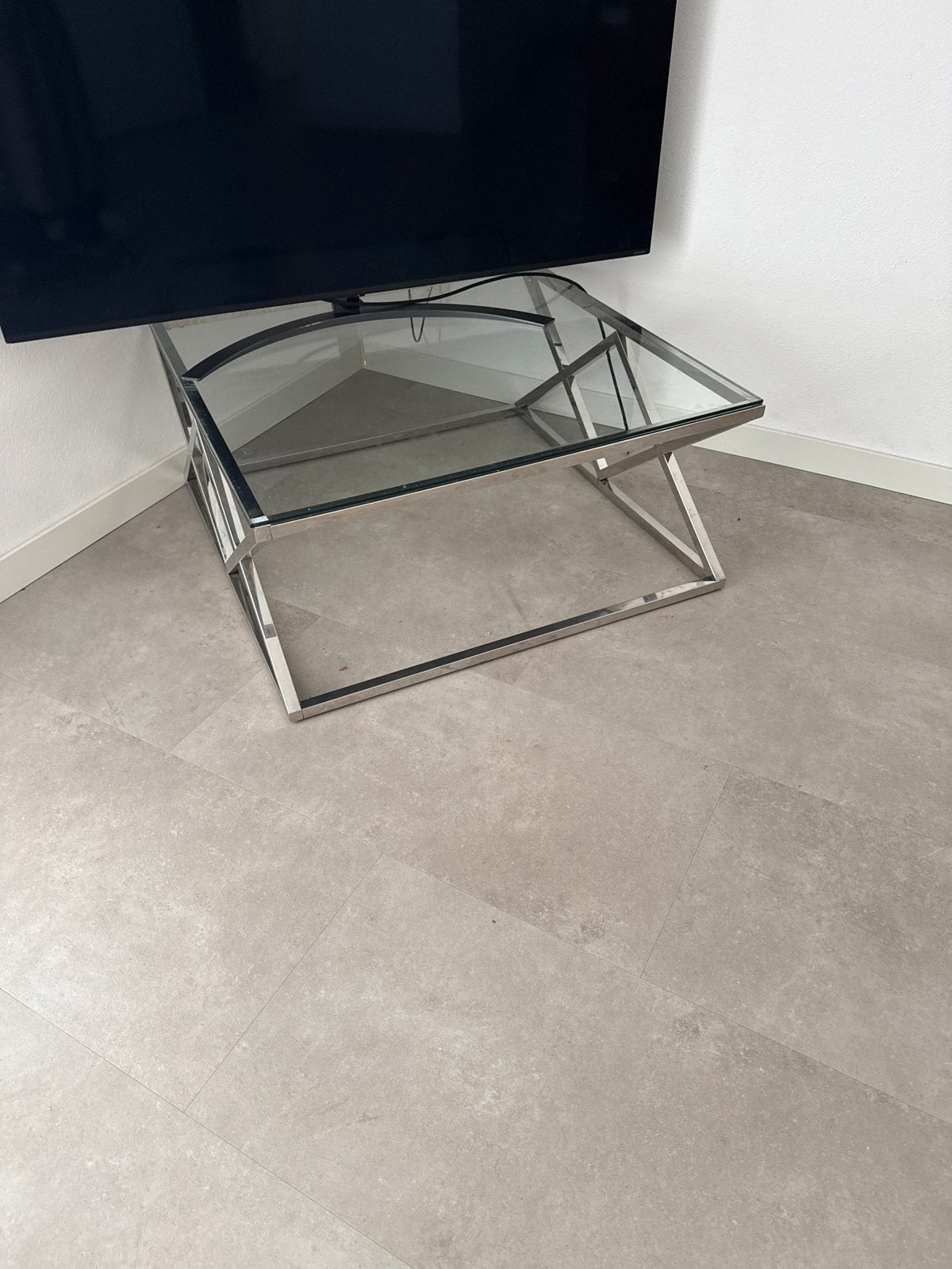 Moderne glazen salontafel met metalen onderstel, Ophalen, Gebruikt, Vierkant, 50 tot 100 cm