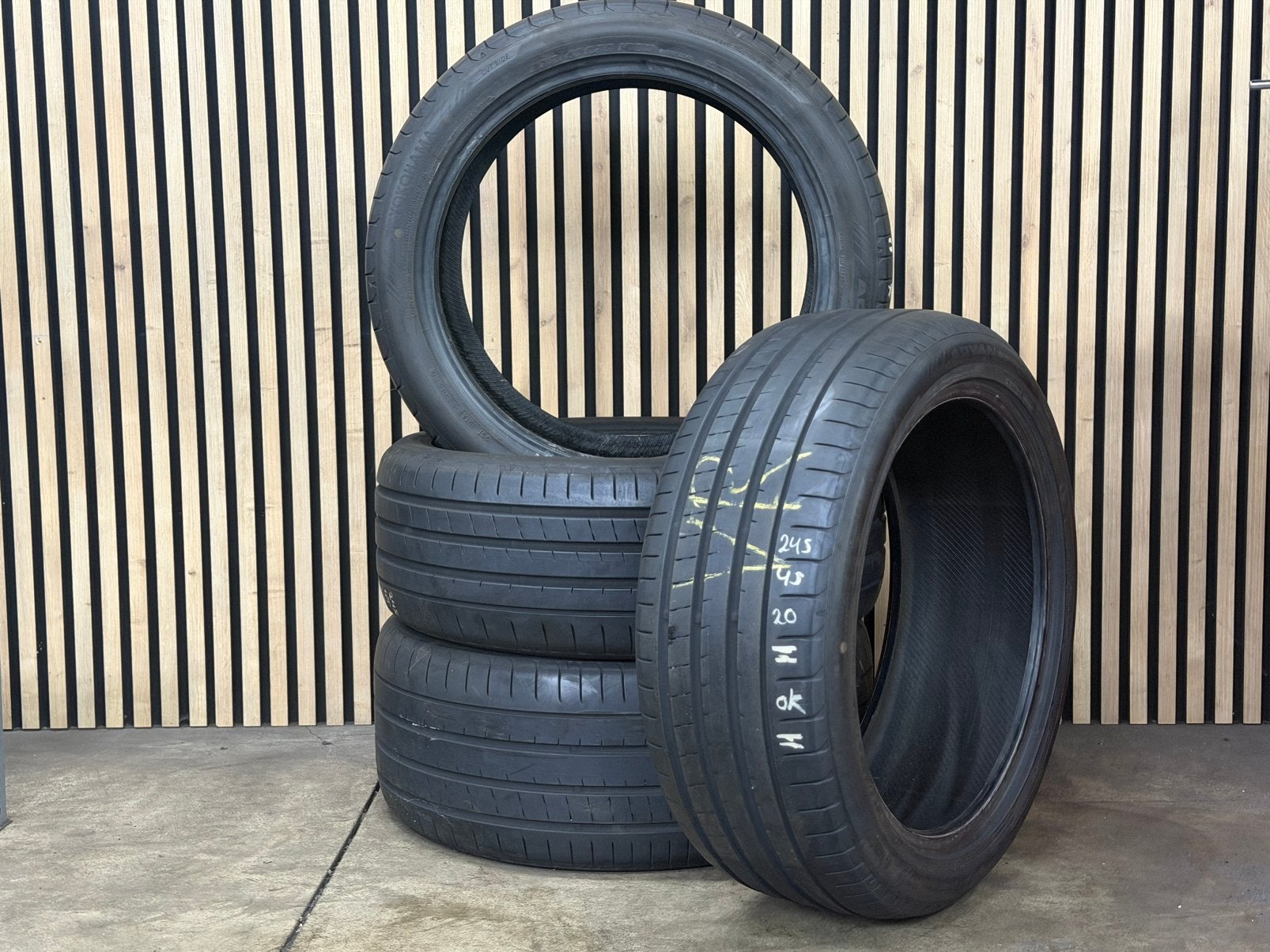 Zomer 245/45R20 & 275/40R20 BMW X3 X4 iX3 Breedset €400 incl, Ophalen, Zomerbanden, Band(en)