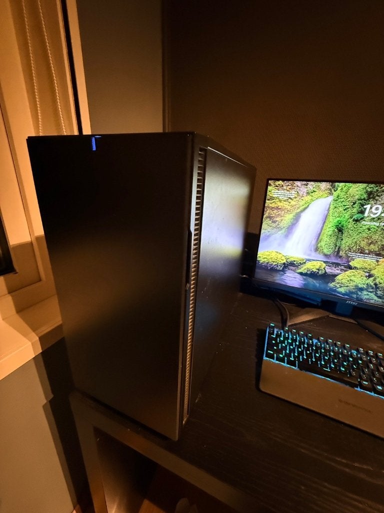 Gaming PC met RTX 2060 en AMD Ryzen 7 5800X, Computers en Software, Ophalen, Gebruikt, 32 GB, Zelf gebouwde pc