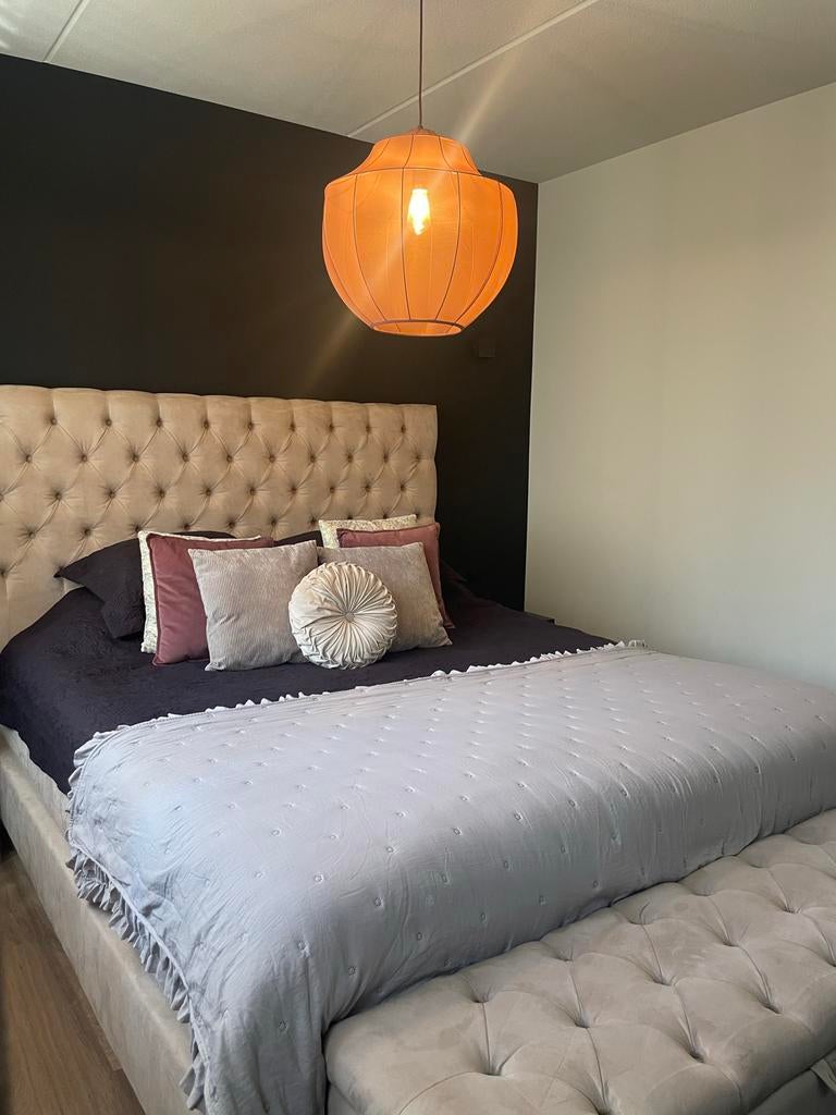 Luxe Boxspring 180/200 - Zo goed als nieuw, Huis en Inrichting, Ophalen, Beige, Tweepersoons, Zo goed als nieuw