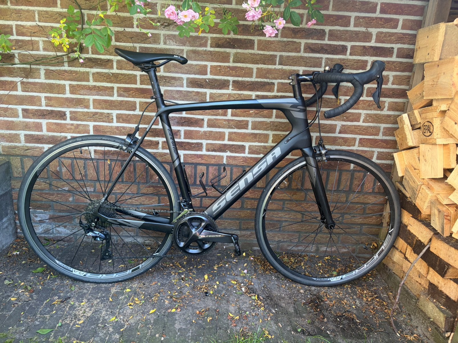 Prachtig sensa giulia carbon nieuw, Carbon, Zo goed als nieuw, Meer dan 20 versnellingen, Ophalen