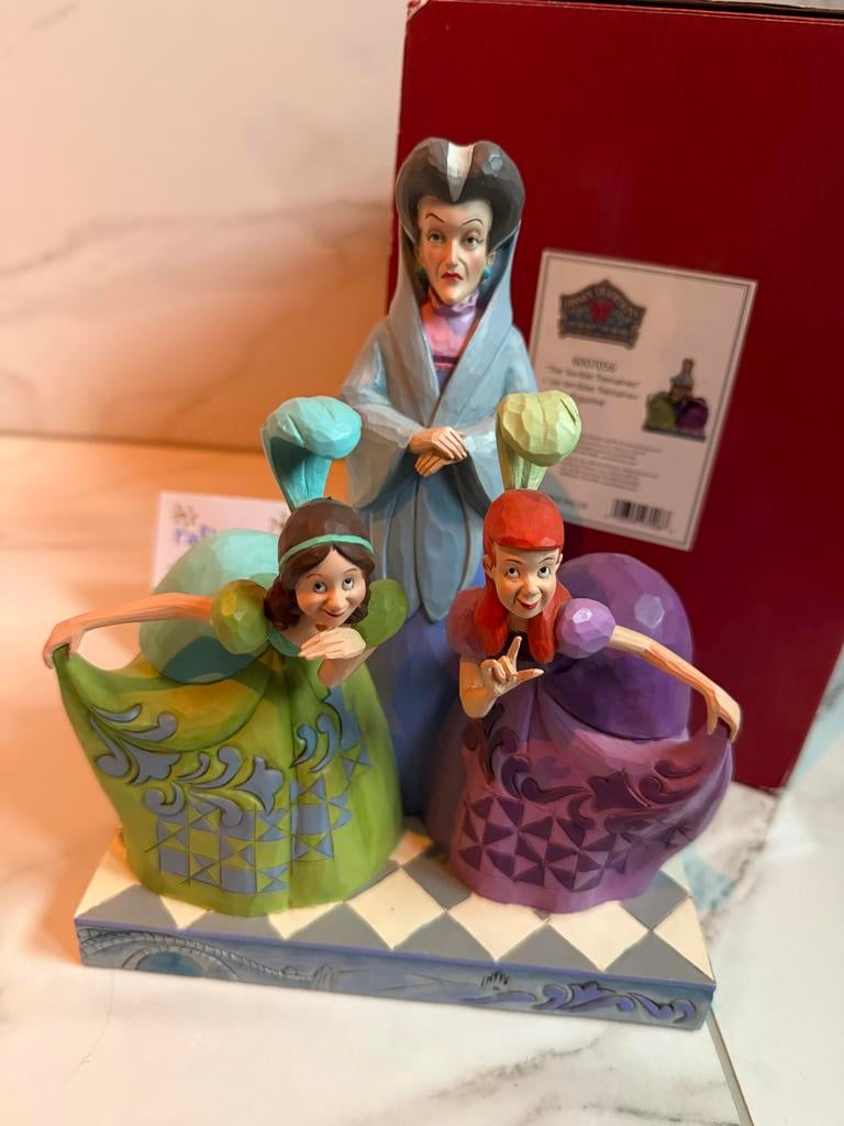 Disney Traditions: De Verschrikkelijke Tremaines Beeldje, Verzamelen, Ophalen of Verzenden, Assepoester of Belle, Zo goed als nieuw