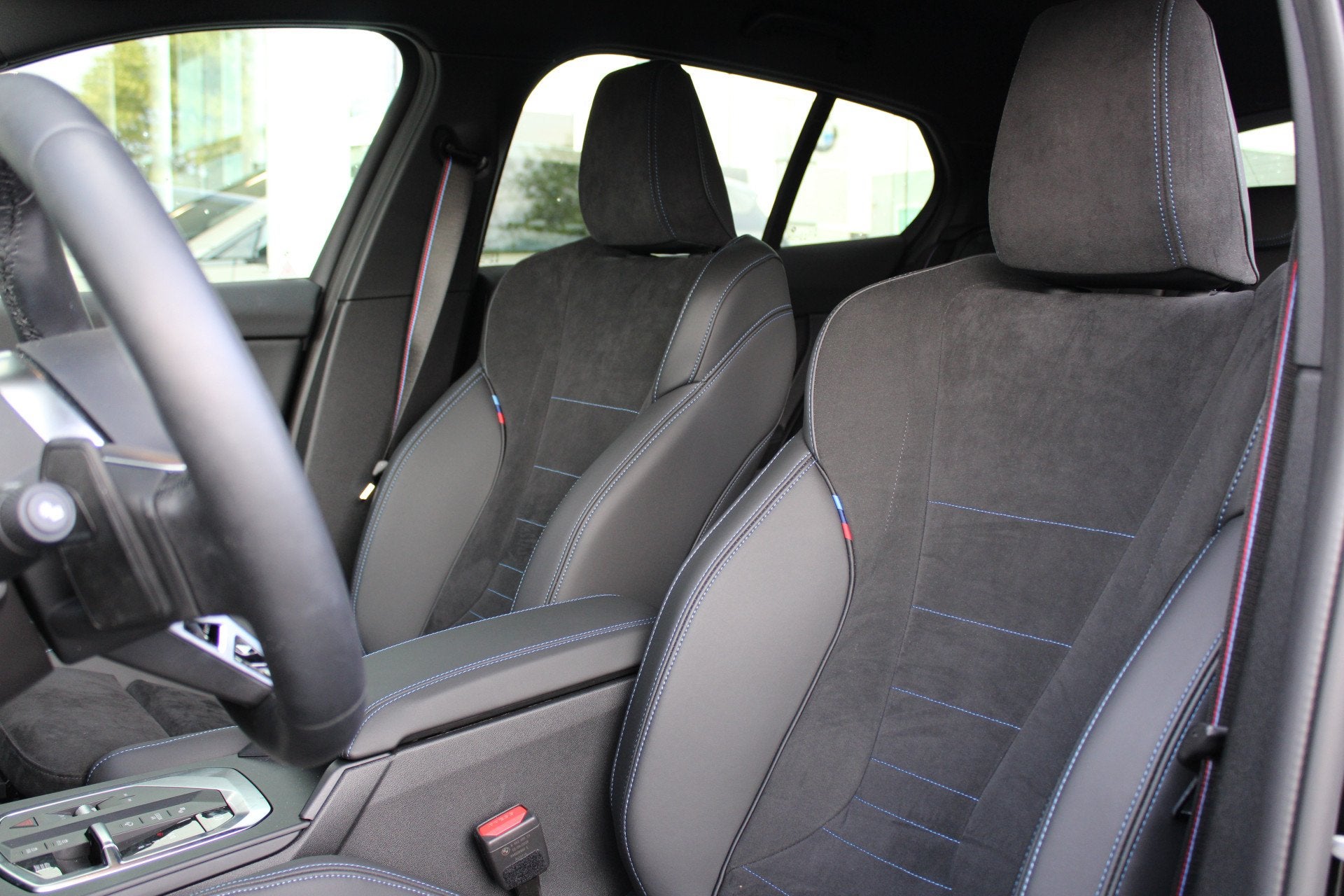 BMW 1 Serie 120 M Sport Automaat / Sportstoelen / Achteruitr, 156 pk, Met garantie (alle), Zwart, Origineel Nederlands